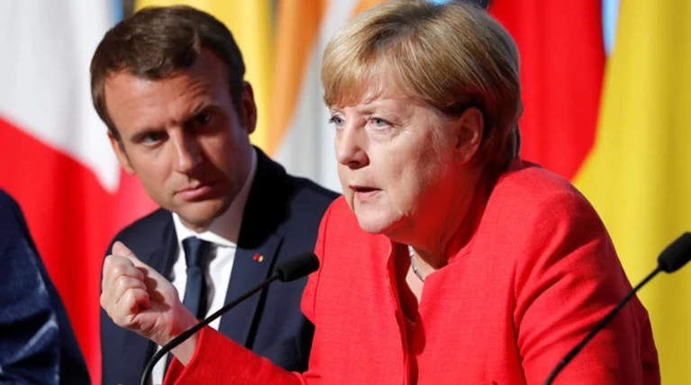 Παρίσι-Βερολίνο θολώνουν τα σχέδια για τη μεταρρύθμιση της ΕΕ