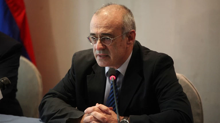 Ο Μάρδας (ΣΥΡΙΖΑ) προτείνει για τα Σκόπια το όνομα ...Δακία