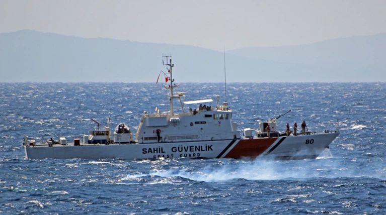 Καταγγελία ψαρά ότι τουρκική ακταιωρός εμβόλισε το καΐκι του