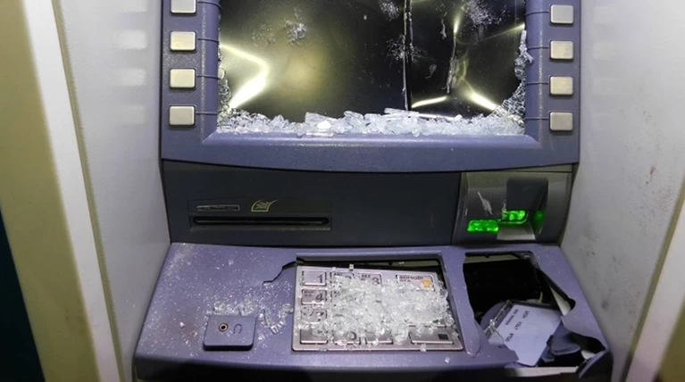 Ξαναχτύπησαν στην Πεντέλη οι συμμορίες που ανατινάζουν ΑΤΜ