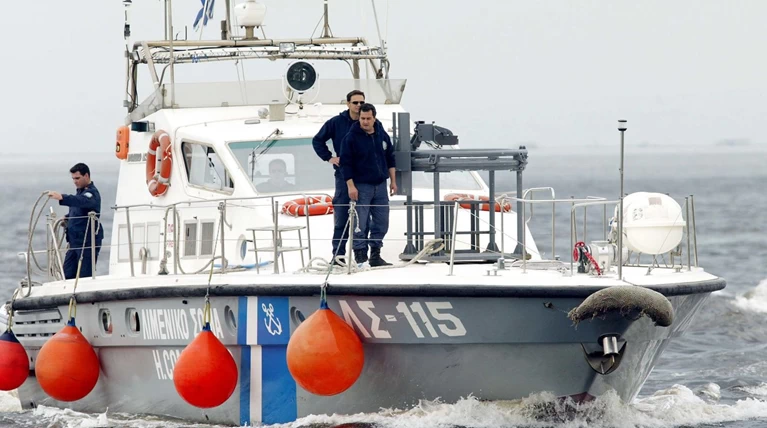 Συνεχίζονται οι έρευνες για τον αγνοούμενο ψαρά στον Θερμαϊκό
