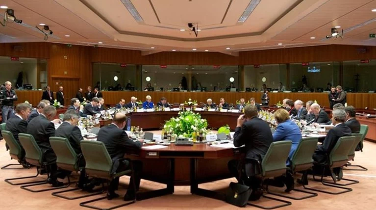 Συνεδριάζει το EWG, παραμένουν «αγκάθι» οι πλειστηριασμοί