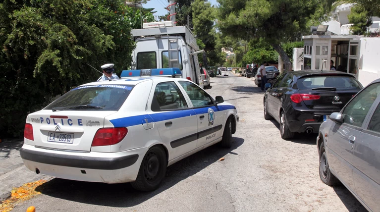 Εισβολή ένοπλων κακοποιών σε σπίτι στα Μελίσσια