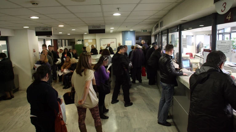 Πώς θα χορηγείται ασφαλιστική ικανότητα σε επαγγελματίες με χρέη