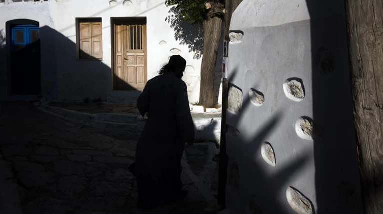 Στο δικαστήριο η παπαδιά και ο εραστής της για τη δολοφονία του ιερέα