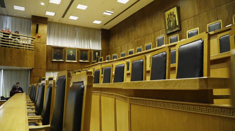 Κακουργηματική δίωξη για κλοπές που καταγγέλθηκαν σε θυρίδες τράπεζας