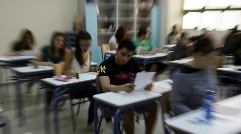 ΟΟΣΑ: Στο φροντιστήριο 99 στους 100 μαθητές της Γ' Λυκείου στην Ελλάδα