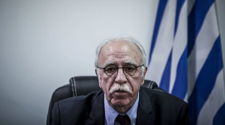 Νέο «καμπανάκι» Βίτσα για προσφυγικό: Θα περάσουμε δύσκολα