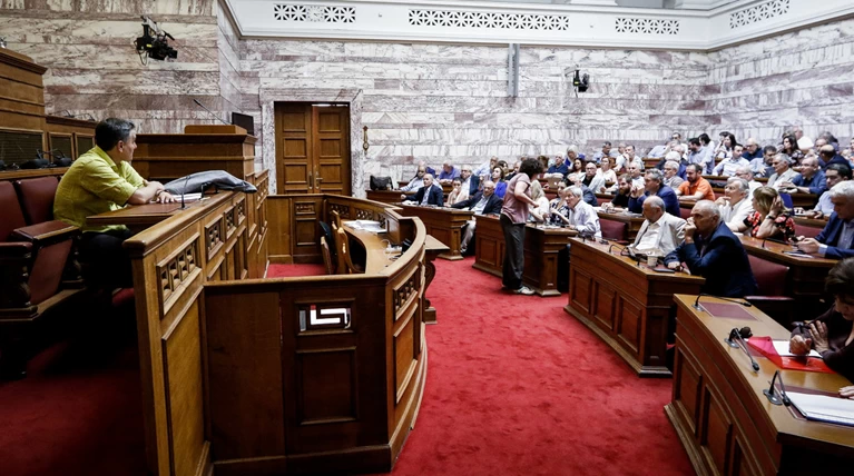 Υπουργικό «μασάζ» στους βουλευτές του ΣΥΡΙΖΑ - «Τρομάζει» ο ΕΝΦΙΑ