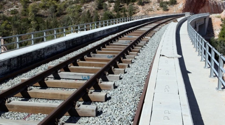 Στάση εργασίας και απεργία σε ΟΣΕ και Προαστιακό