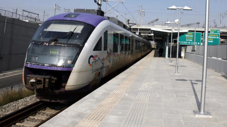 «Χειρόφρενο» σε τρένα και προαστιακό σήμερα