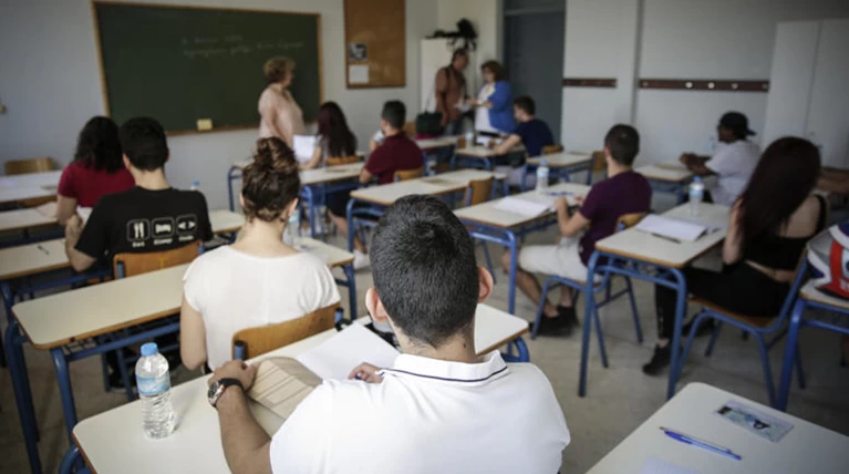 Με αρχαία & μαθηματικά συνεχίζονται οι πανελλαδικές