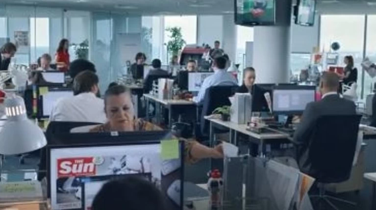 H τρέλα του Μουντιάλ... στα δημοσιογραφικά γραφεία της The Sun