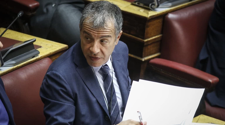 Θεοδωράκης: Αν φύγει ο Καμμένος δεν θα στηρίξω τον ΣΥΡΙΖΑ