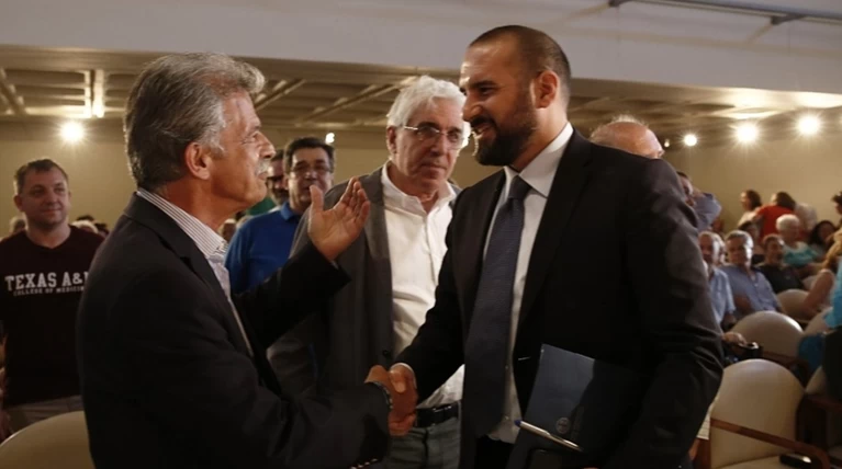 Διαμαρτυρία για το Μακεδονικό σε εκδήλωση του ΣΥΡΙΖΑ στην Παιανία