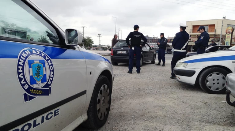 Επιχειρήσεις της ΕΛΑΣ σε καταυλισμούς Ρομά στις Αχαρνές