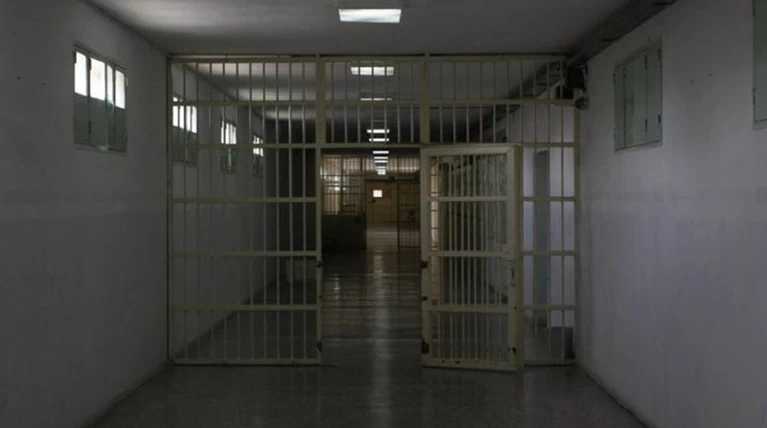 Προφυλακίστηκε η 46χρονη «δικηγόρος» που εξαπατούσε πολίτες με χρέη
