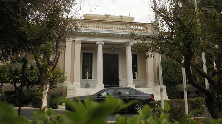 Μαξίμου: Σενάρια επιστημονικής φαντασίας τα περί συνόρων με Αλβανία