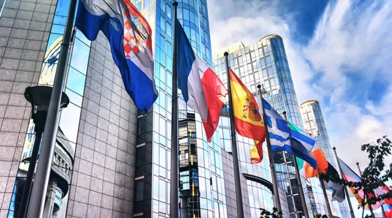 Η ΕΕ αντιμέτωπη με τρία μεγάλα υπαρξιακά διλήμματα