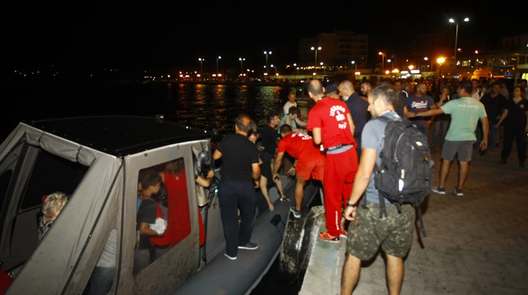 Ραφήνα: Τέσσερις ώρες στη θάλασσα ανάμεσα σε πτώματα φίλων