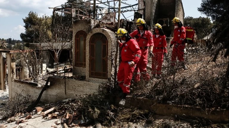 ΔΕΔΔΗΕ: Έως το βράδυ επανηλεκτροδότηση μεγάλου μέρους πυρόπληκτων περιοχών