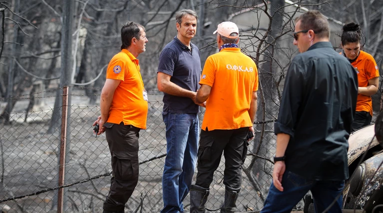 Τρεις πρωτοβουλίες Μητσοτάκη στον απόηχο της φονικής πυρκαγιάς