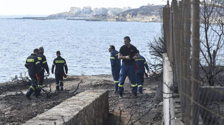 Φονική πυρκαγιά στο Μάτι: Στους 25 επισήμως οι αγνοούμενοι