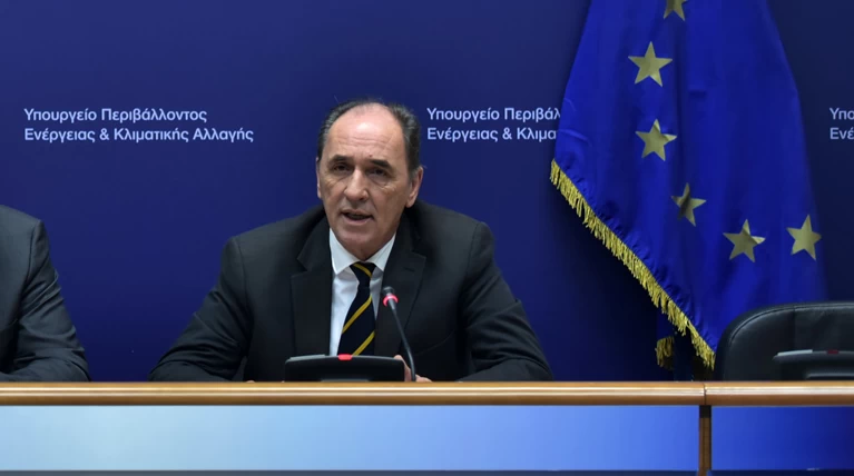 «Fast track» κατεδαφίσεις αυθαιρέτων ανακοίνωσε η κυβέρνηση