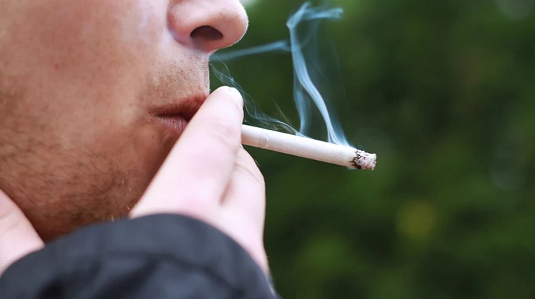 Κομισιόν: Το κάπνισμα η σημαντικότερη αιτία πρόωρων θανάτων στην ΕΕ
