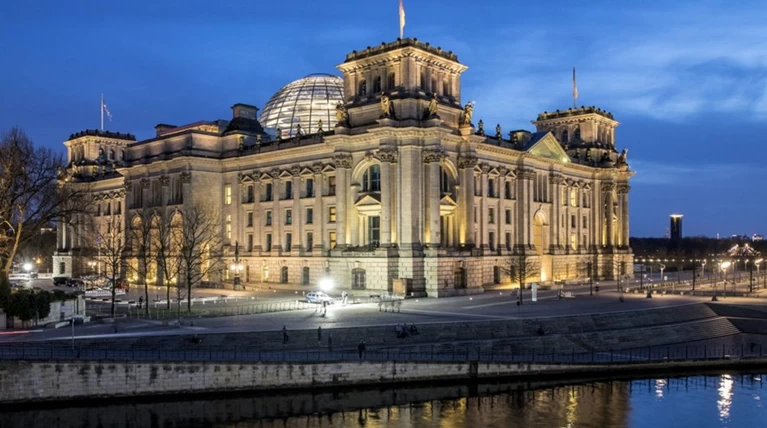 Γκάλοπ σοκ: Δεύτερο κόμμα η ακροδεξιά στη Γερμανία