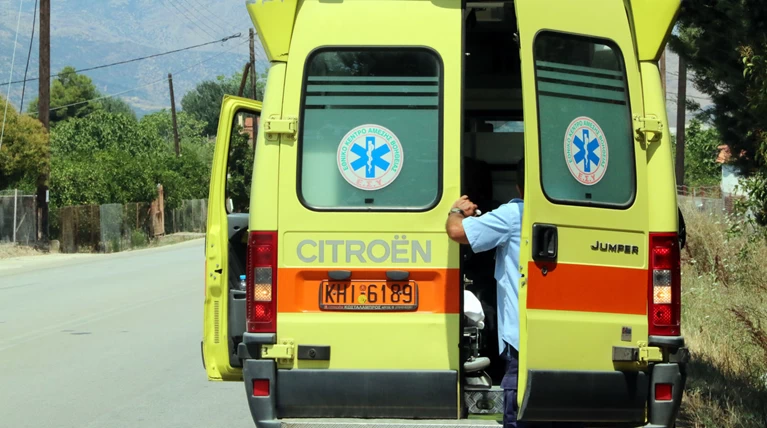 ΠΟΕΔΗΝ: Απεβίωσε 74χρονη τουρίστρια στην Κάλυμνο - Δεν υπήρχε ασθενοφόρο
