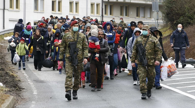 Die Welt: H ΕΕ επιθυμεί να αυξήσει σημαντικά τον αριθμό των απελάσεων