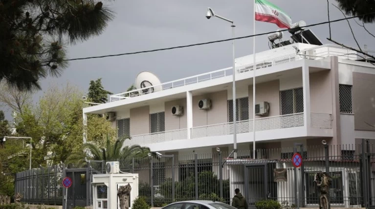 Επίθεση του Ρουβίκωνα στην πρεσβεία του Ιράν στο Ψυχικό