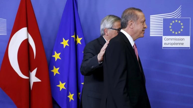 ΕΕ: Μειώνεται δραστικά η ενταξιακή βοήθεια στην Άγκυρα