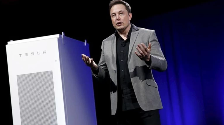 Παραιτείται από πρόεδρος της Tesla ο Έλον Μασκ