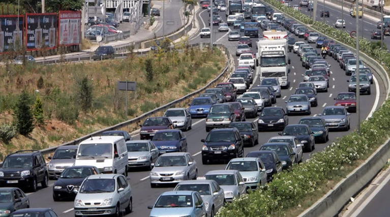 Έμφραγμα στους δρόμους λόγω μετρό, καραμπόλα στον Κηφισό