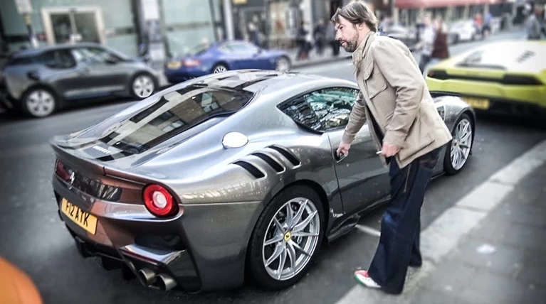 Στο σφυρί τα supercars του Jay Kay των Jamiroquai
