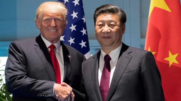 Εμπορικός πόλεμος: Εκεχειρία 90 ημερών συμφώνησαν ΗΠΑ - Κίνα