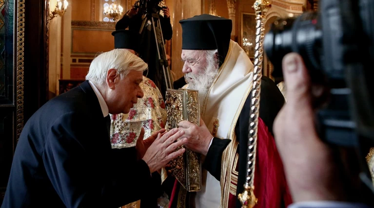 Ιερώνυμος: «Να είναι μια χρονιά που θα διώξει τα τύμπανα του πολέμου»