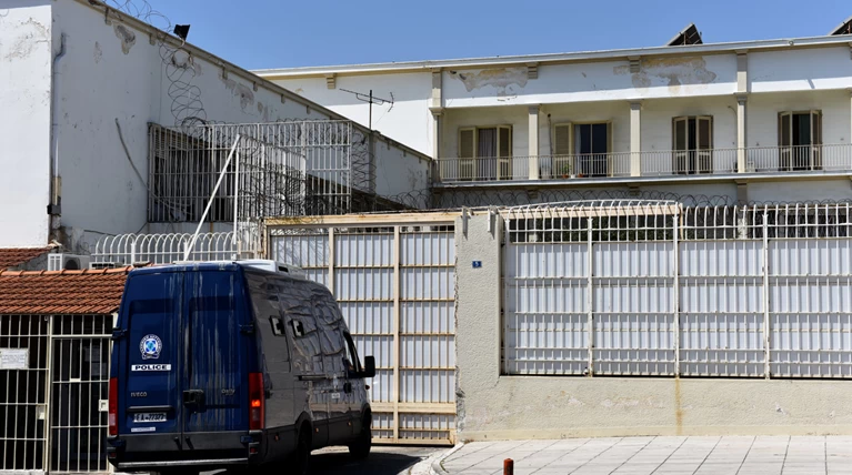 Απόδραση δύο κρατουμένων από τις φυλακές Κορυδαλλού