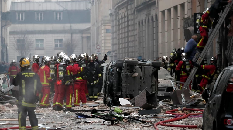 Ισχυρή έκρηξη στο κέντρο του Παρισιού, 36 τραυματίες - οι 12 σοβαρά