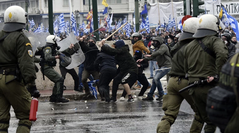 Επίθεση σε φωτορεπόρτερ από αγνώστους στο συλλαλητήριο