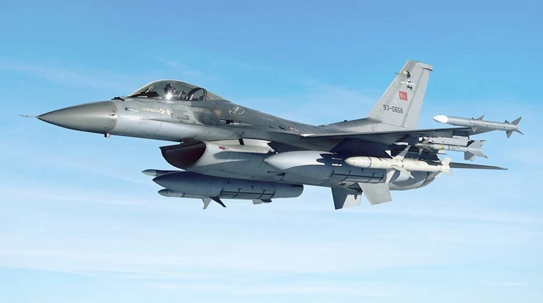 Δύο τουρκικά F-16 πάνω από το Καστελόριζο