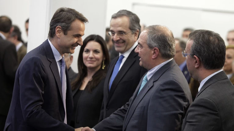 Η ΝΔ μετά τις Πρέσπες: Οι δύσκολες "γαλάζιες" ισορροπίες