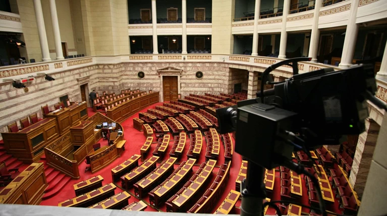 Κατατέθηκε στη Βουλή το νομοσχέδιο για τις εξετάσεις οδήγησης