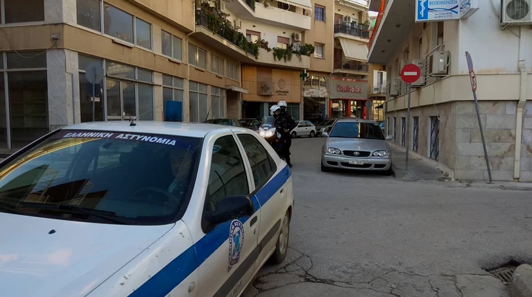 Τραγωδία στην Κρήτη: Μητέρα δύο μικρών παιδιών η 32χρονη που στραγγαλίστηκε