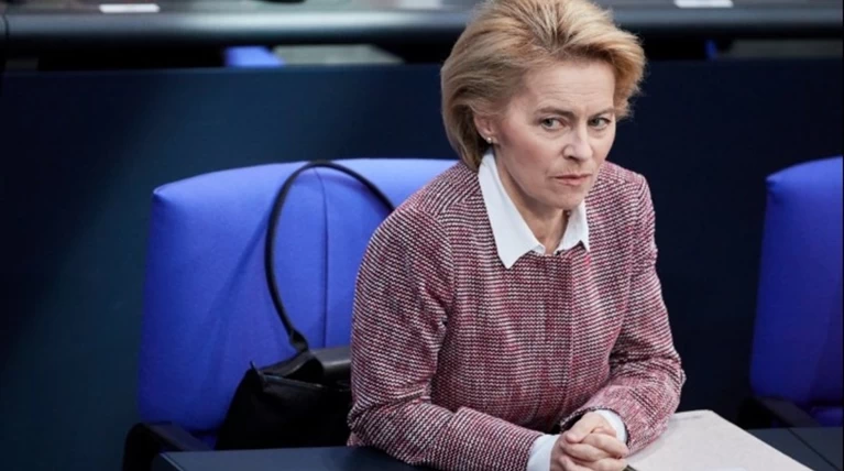 Γερμανίδα υπουργός Άμυνας: Φωτεινό παράδειγμα η Συμφωνία των Πρεσπών