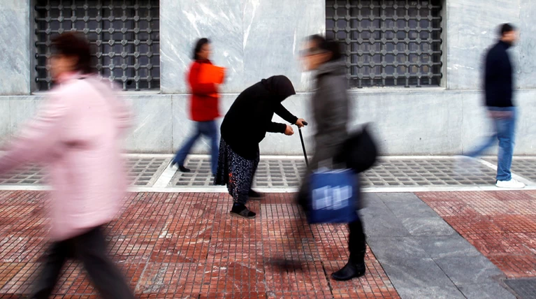 Δημογραφικό: Γήρανση, μείωση γεννήσεων και πληθυσμού εργάσιμης ηλικίας