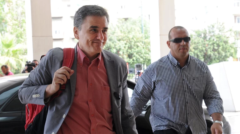 Τσακαλώτος: Σοβαρός διάλογος με όλους για την επόμενη ημέρα