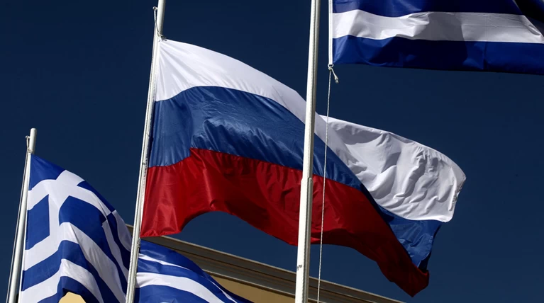 Πρεσβεία Ρωσίας: Ειλικρινείς και έντιμες σχέσεις Αθήνας-Μόσχας